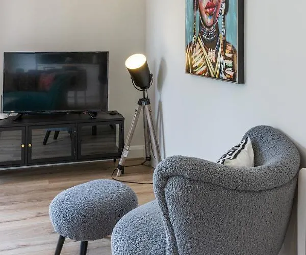 Konukevi Boyne View House Trim