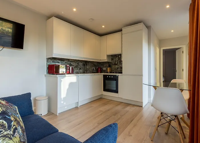 Konukevi Boyne View House Trim